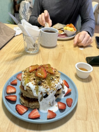 Oatmeal pancakes and yogurt