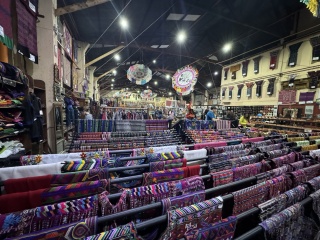 The Nim Pot market in the evening