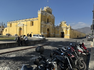 Iglesia San Pedro Apostol
